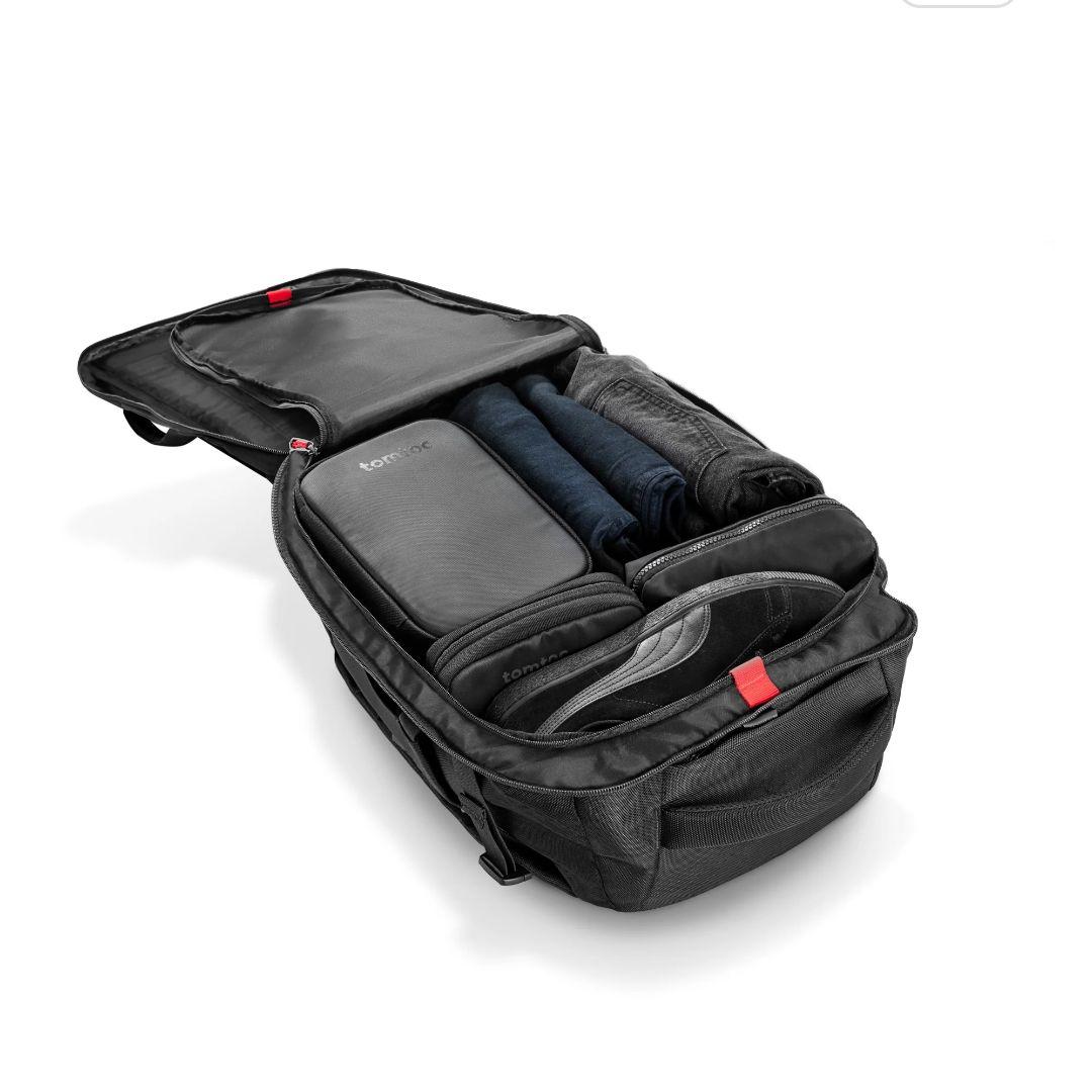 《新品》tomtoc 旅行リュック　40L 大容量　PC収納　黒