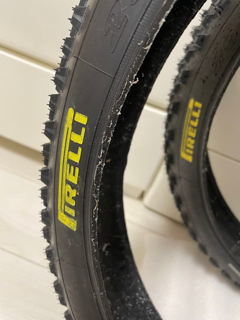 29×2.4 Pirelli SCORPION MTB R&M タイヤ前後セット