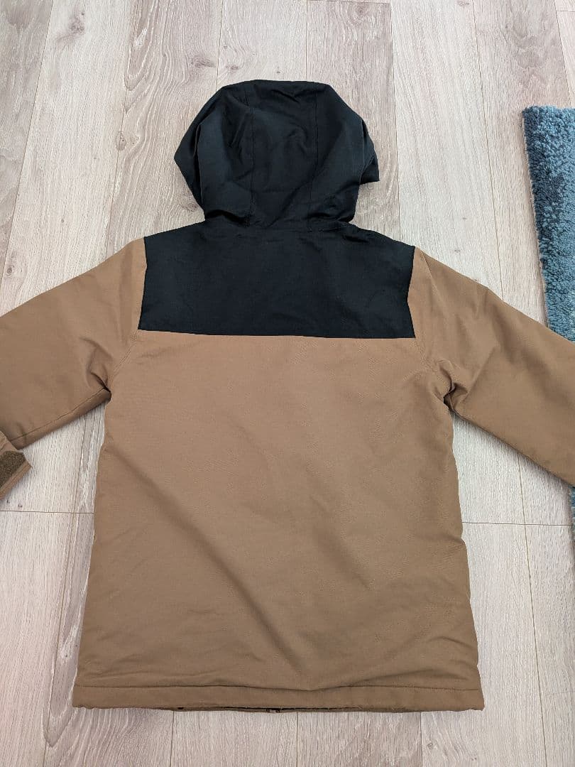 美品☆ボルコム スノーボードウェア キッズ