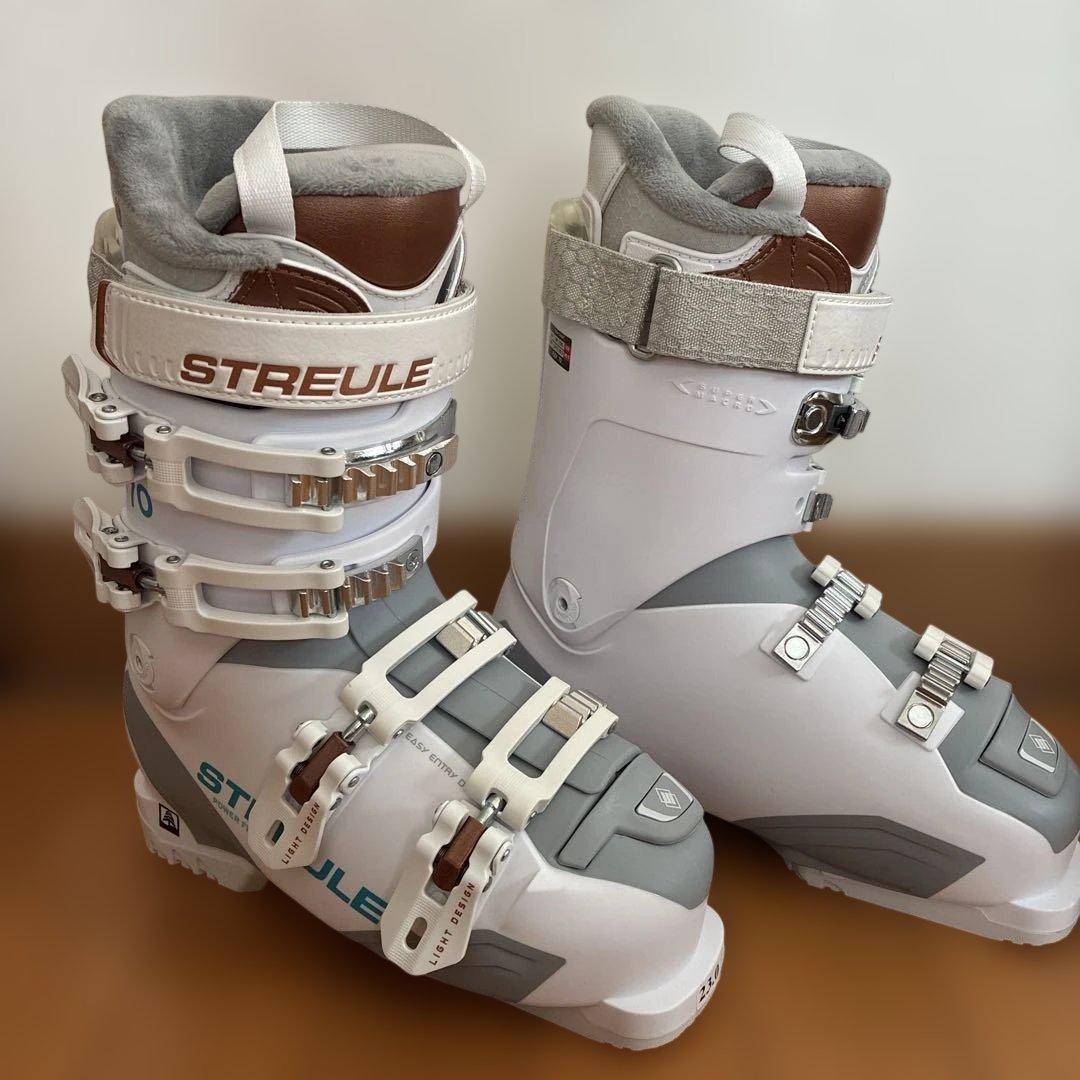 新品 シュトロイレ スキーブーツ STREULE GARNET 70 23cm