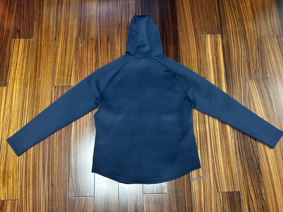 British&Irish Lions 2025年Everest フーディー　L