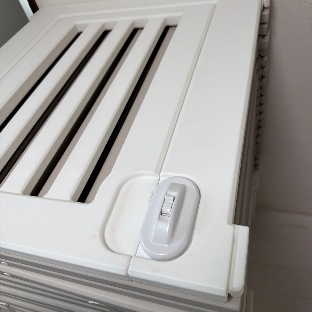 ペットサークル 開閉式ゲート付　ホワイト　DoriDor26日に粗大ゴミ出します