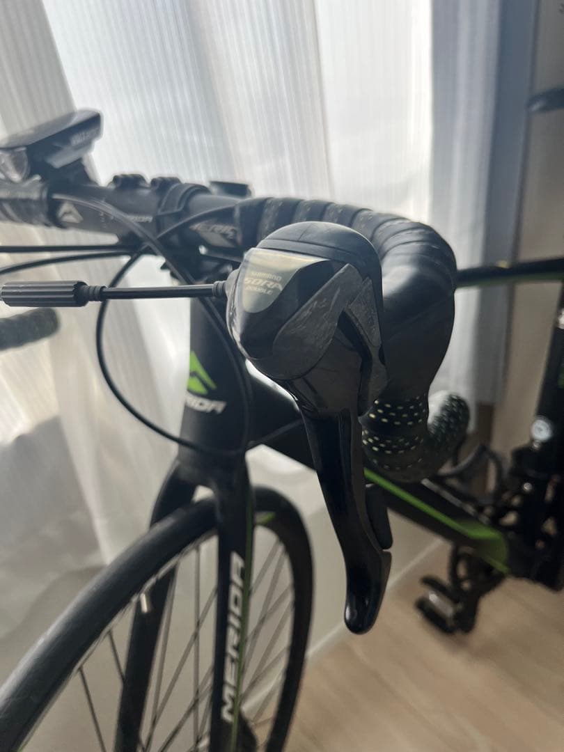 MERIDAロードバイク ブラック/グリーン 700C