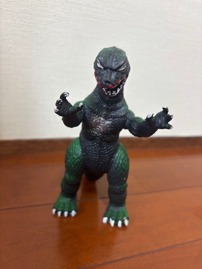 ゴジラフィギュア ソフビ　約15cm