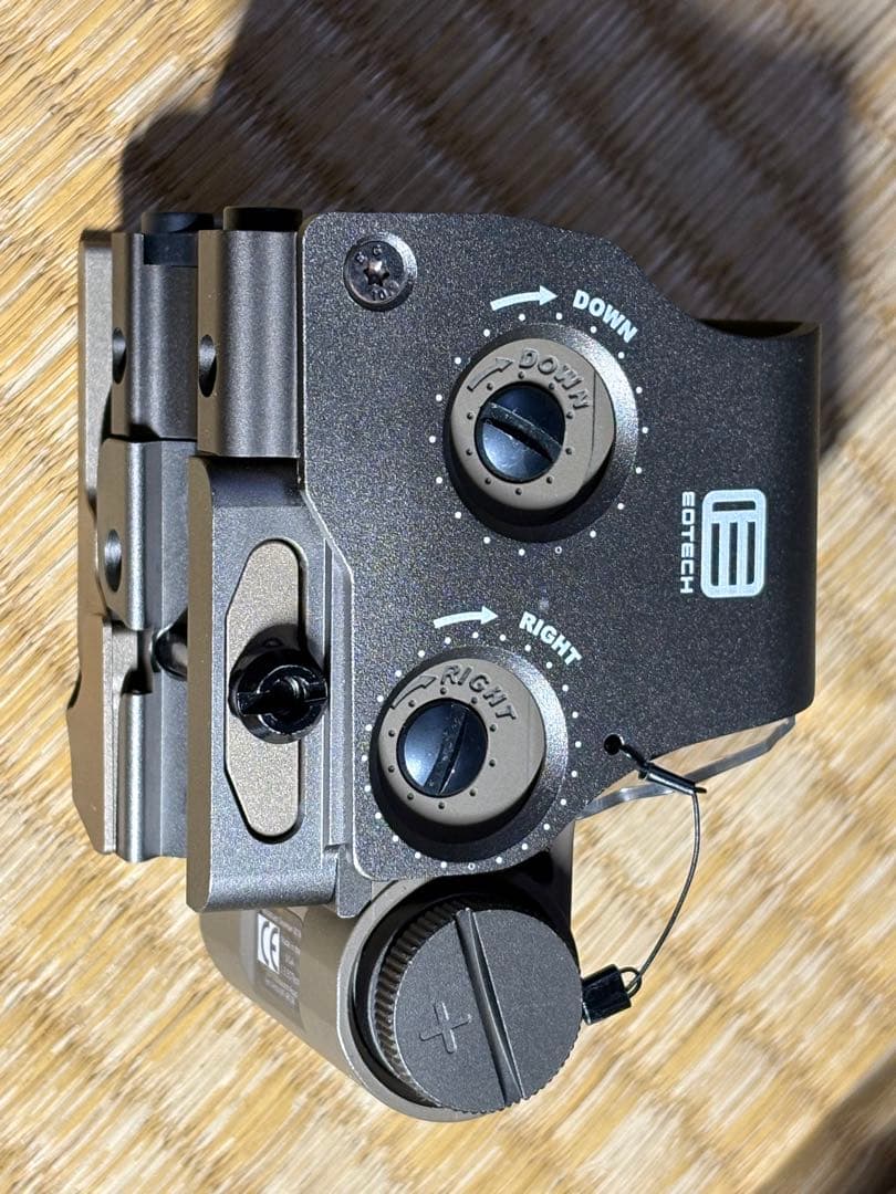 EOTech ホロサイト 上下左右調整機能付き