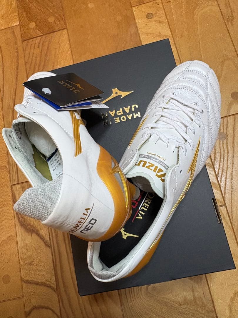 新品　最新　限定カラー　ミズノ　モレリア ネオ4 JAPAN