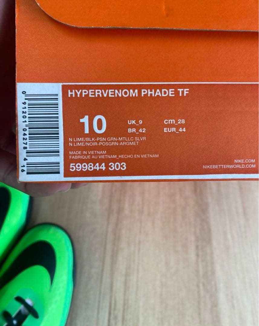 NIKE HYPERVENOM PHADE TF 新品未使用　28センチ
