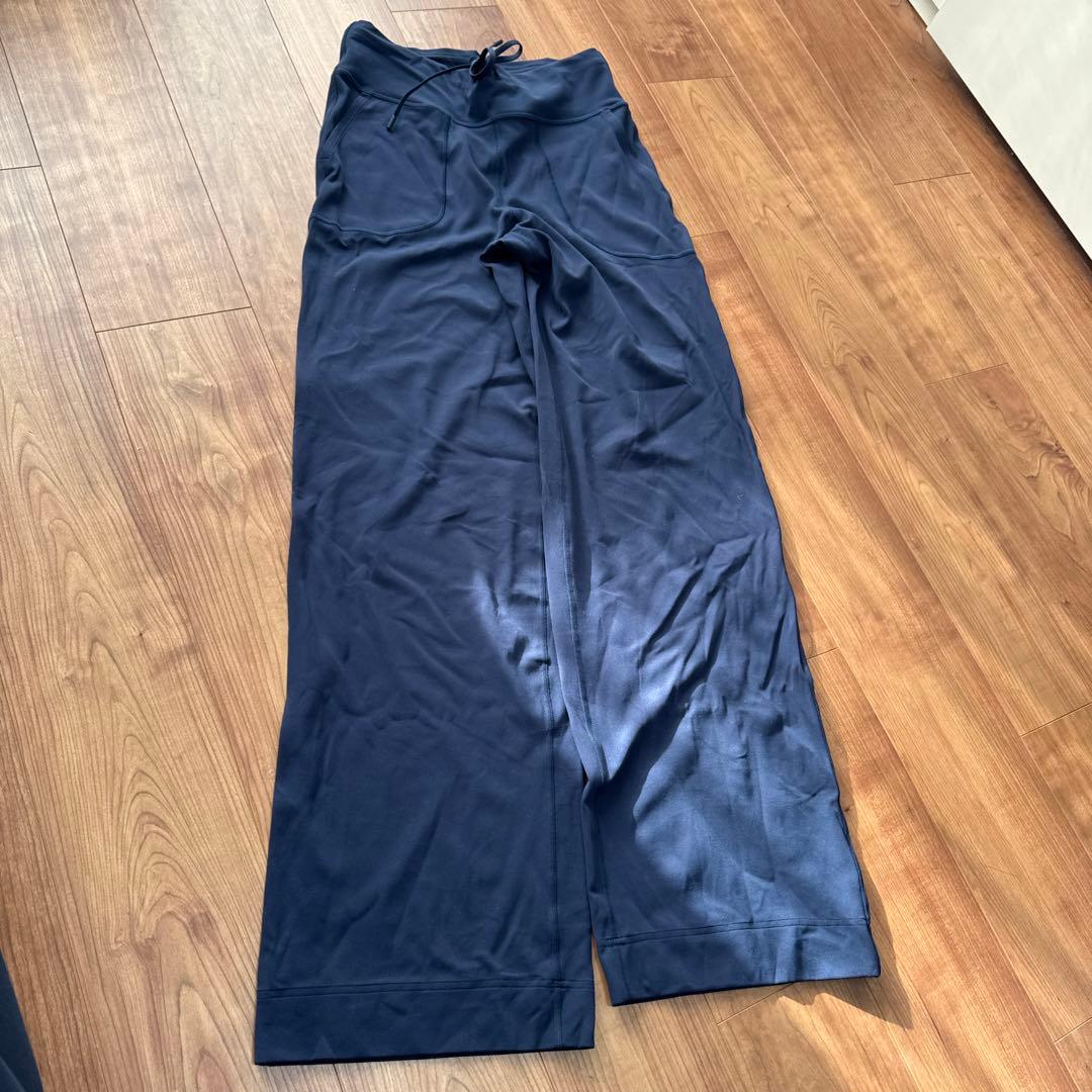 ルルレモン　ワイド パンツ　Throwback Still Pant ネイビー