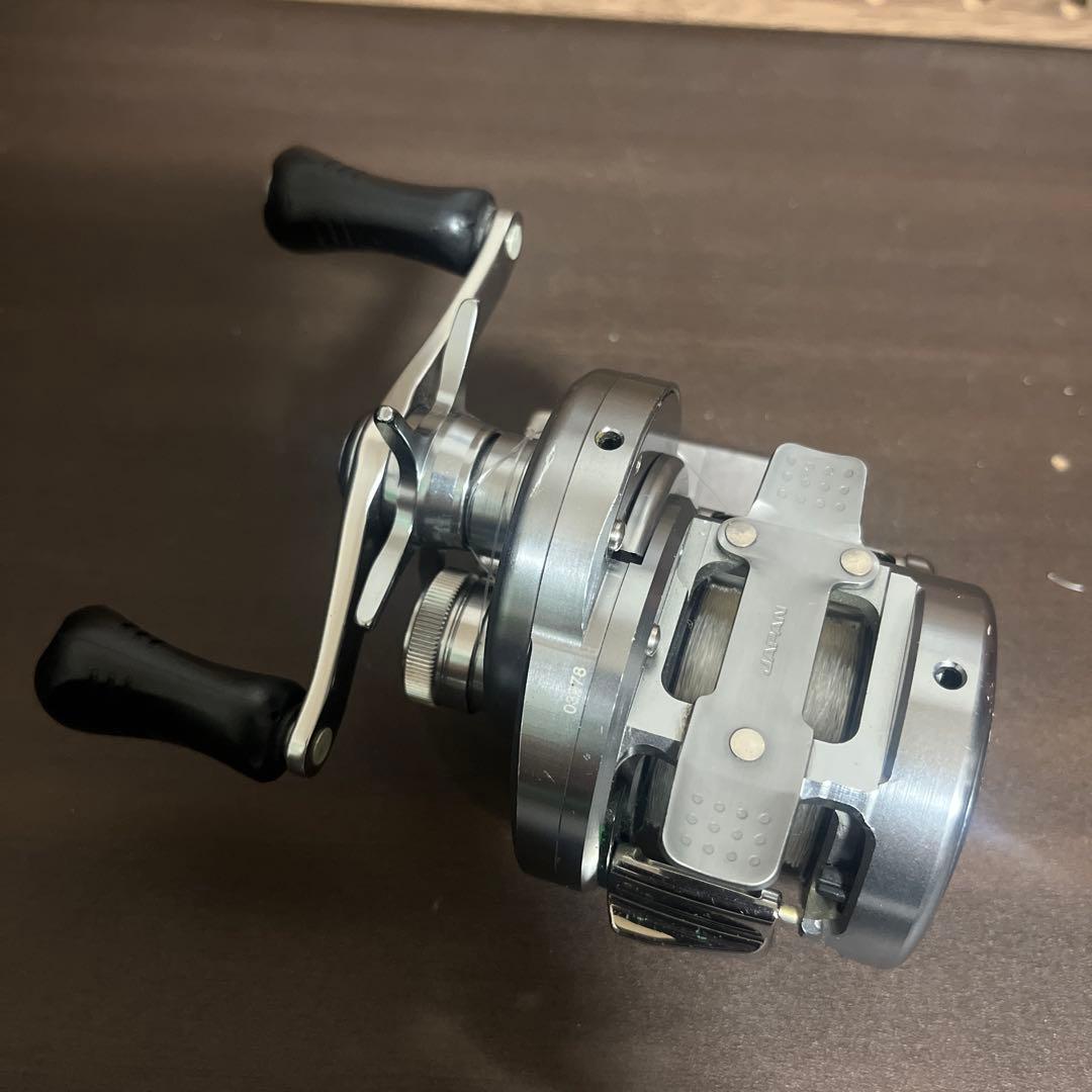 リール SHIMANO CALCUTTA CONQUEST DC200