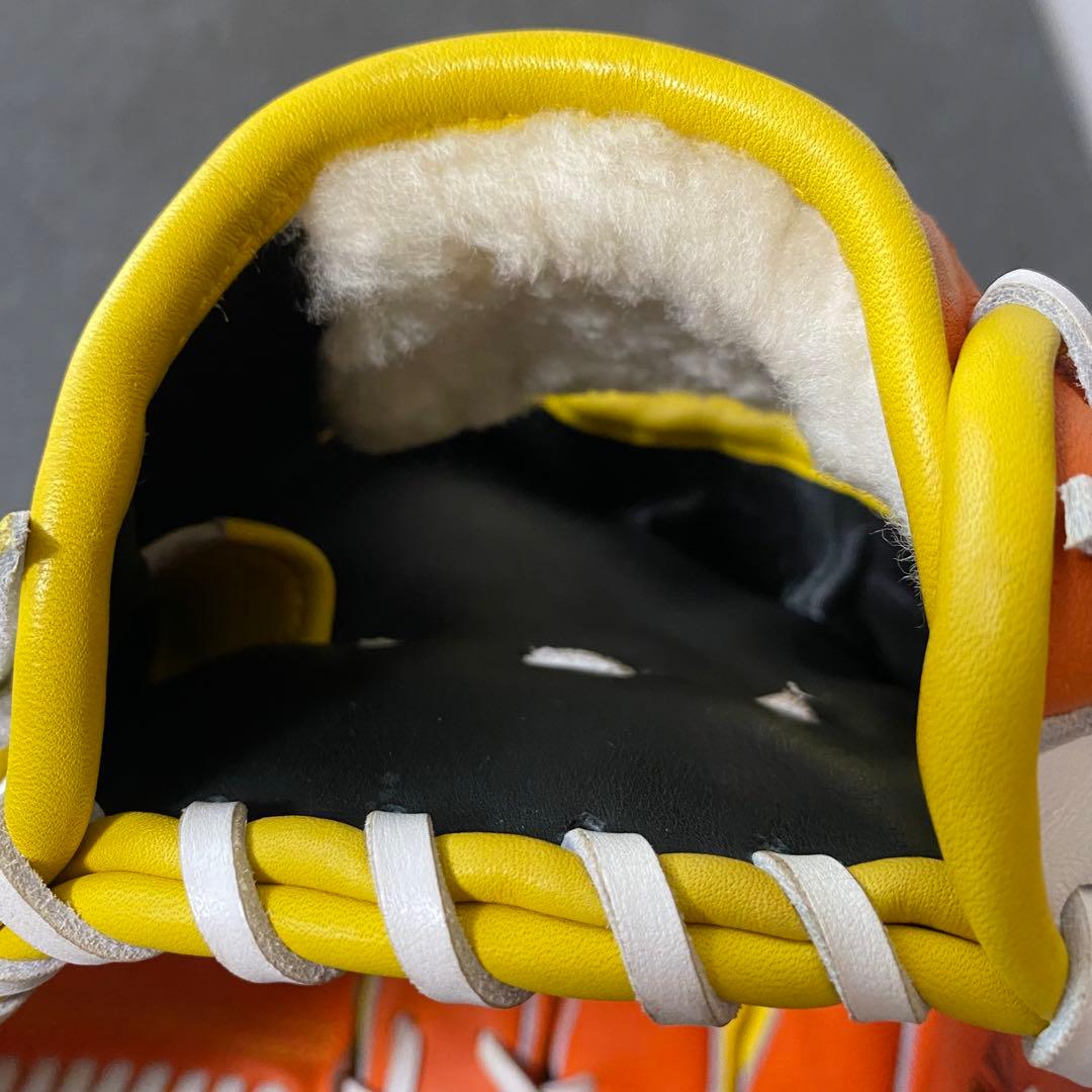 ハタケヤマ 金本知憲連続904試合出場記念 グローブ 限定希少品