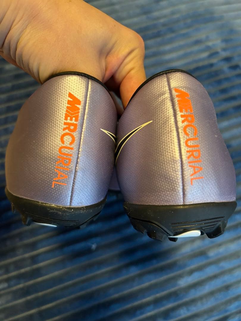 ナイキ　マーキュリアル ビクトリー V TF パープル