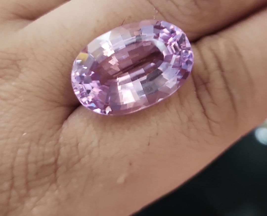 超高級！天然特大クンツァイト21.961ct