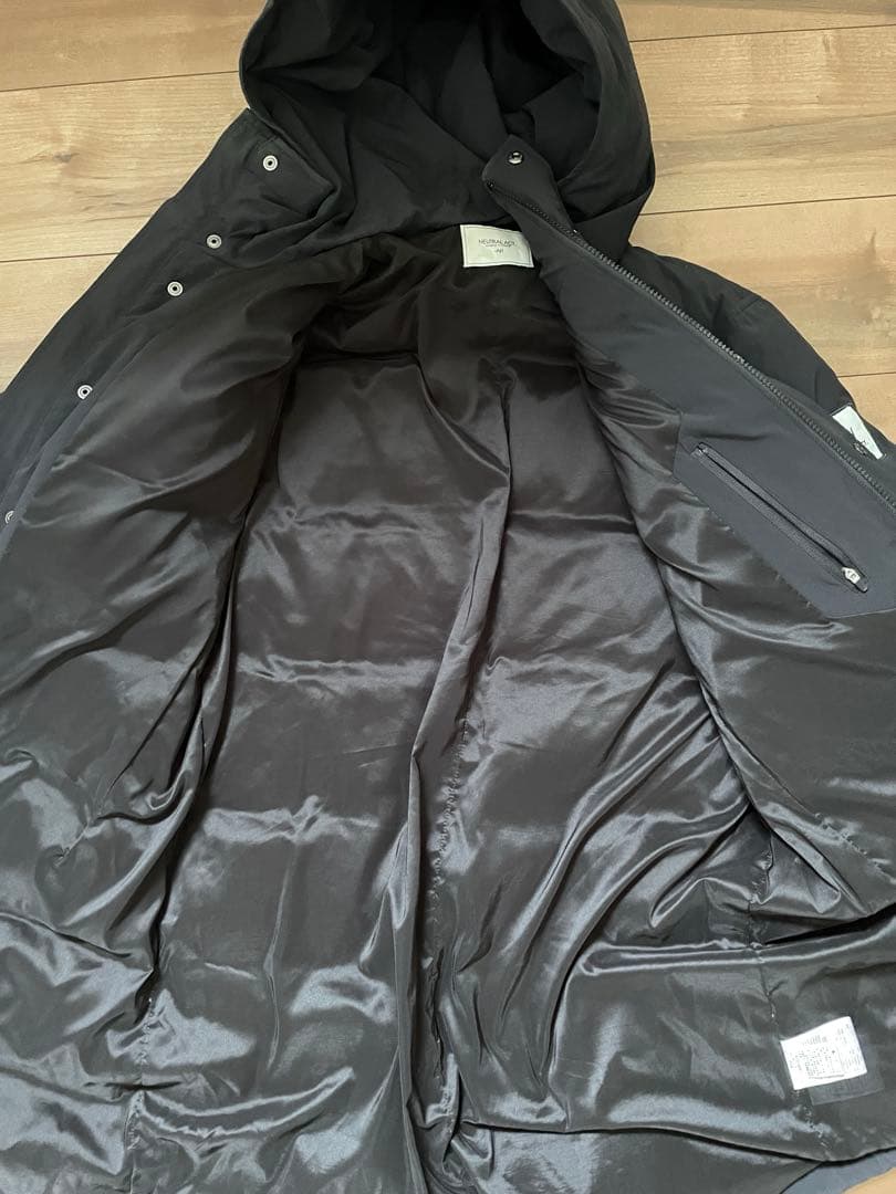 bassy　svolme NEUTRAL ACT ダウンジャケット