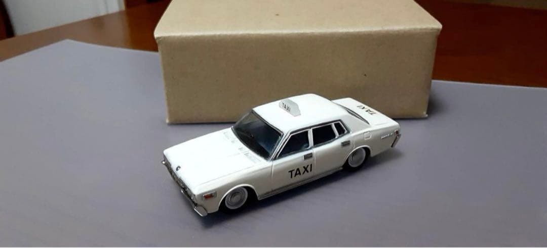 アンチモニー　コレクション　セドリック　タイプ　330 タクシー　1/43
