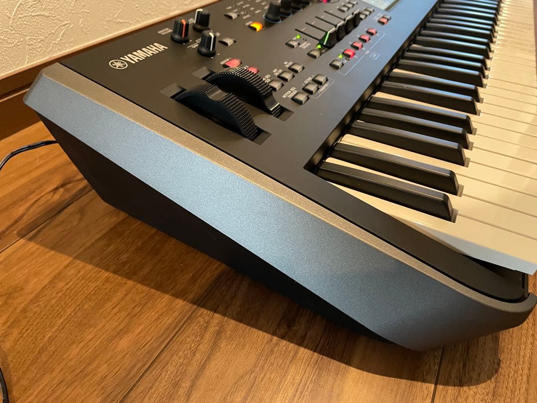 鍵盤楽器 YAMAHA MODX6