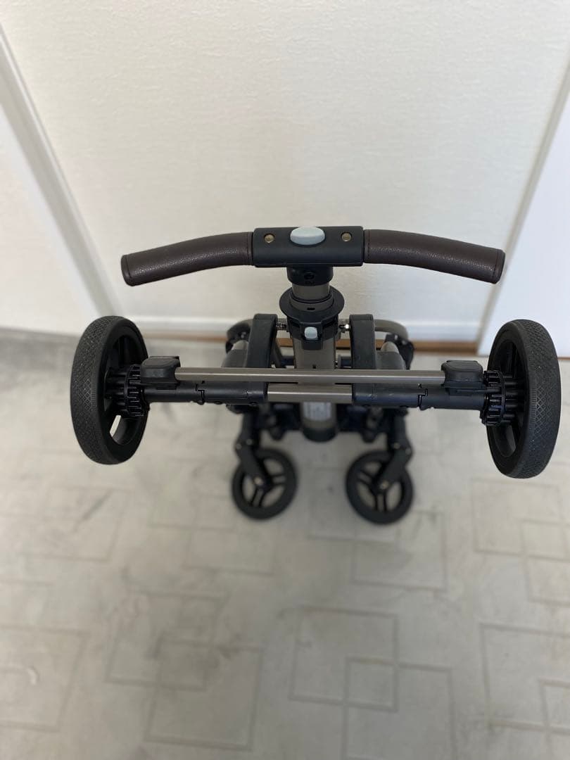 ARIBUGGY wiz x 初販限定花柄クッション付き　説明書付き