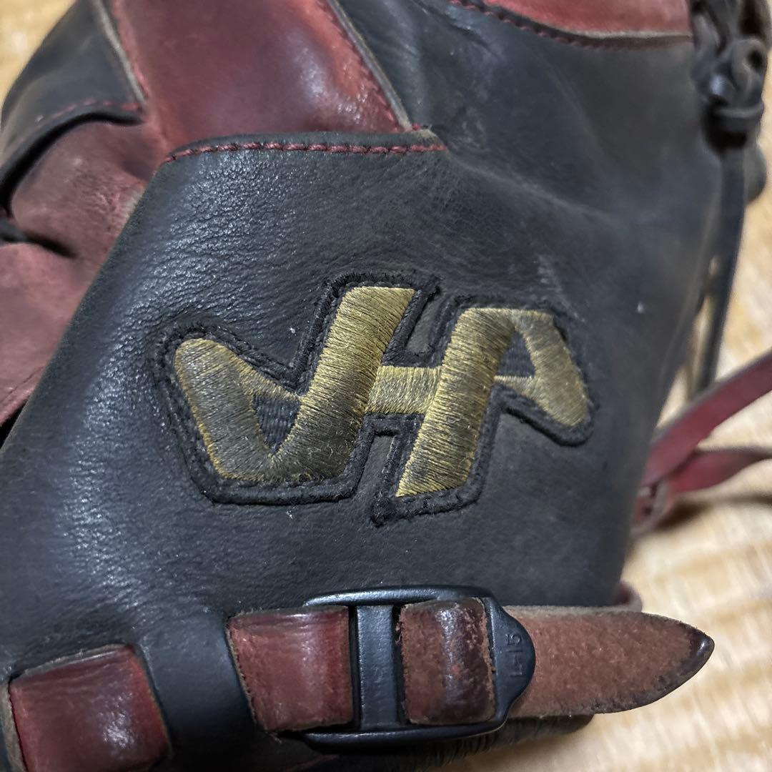 ハタケヤマキャッチャー用　甲斐モデル　軟式グローブ 黒/赤