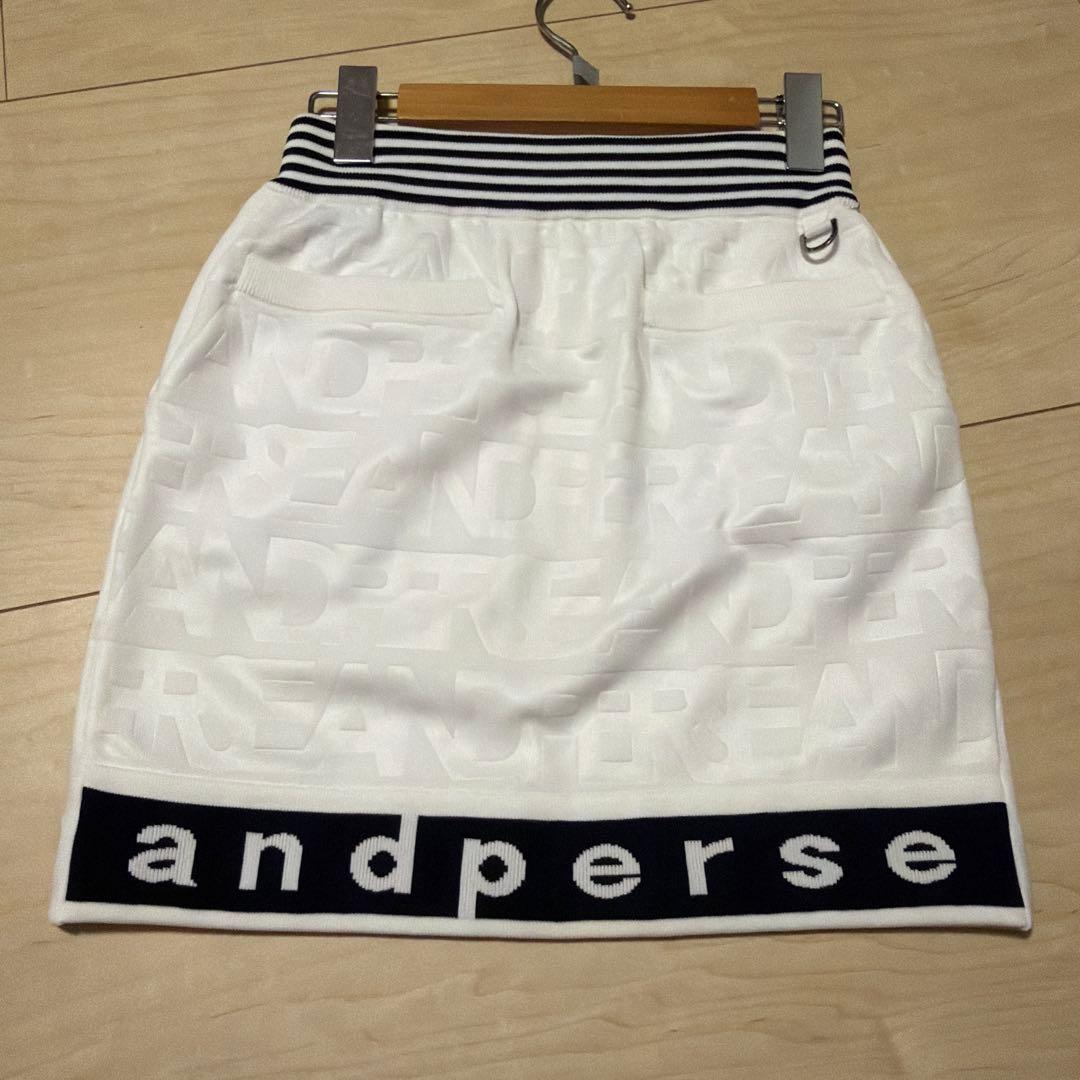 andperse ホワイト ロゴ入りゴルフスカート