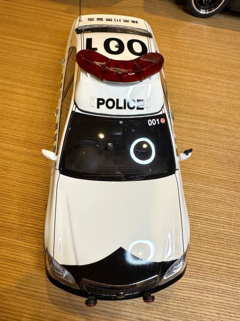 1/18Toyota Crown(GRS180)神奈川県警 自動車警ら隊001号