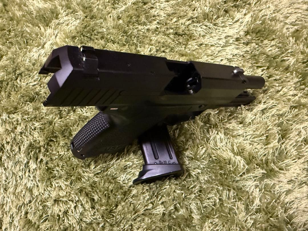 東京マルイ　USPコンパクト ガスガン ブラック 付属マガジン