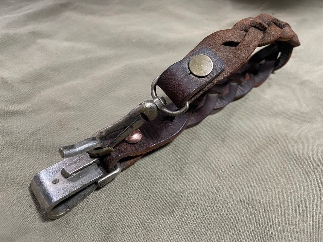 日本軍 実物 グルメット 騎兵 革製 青年将校 貴重品 陸軍 軍服 将校 軍隊