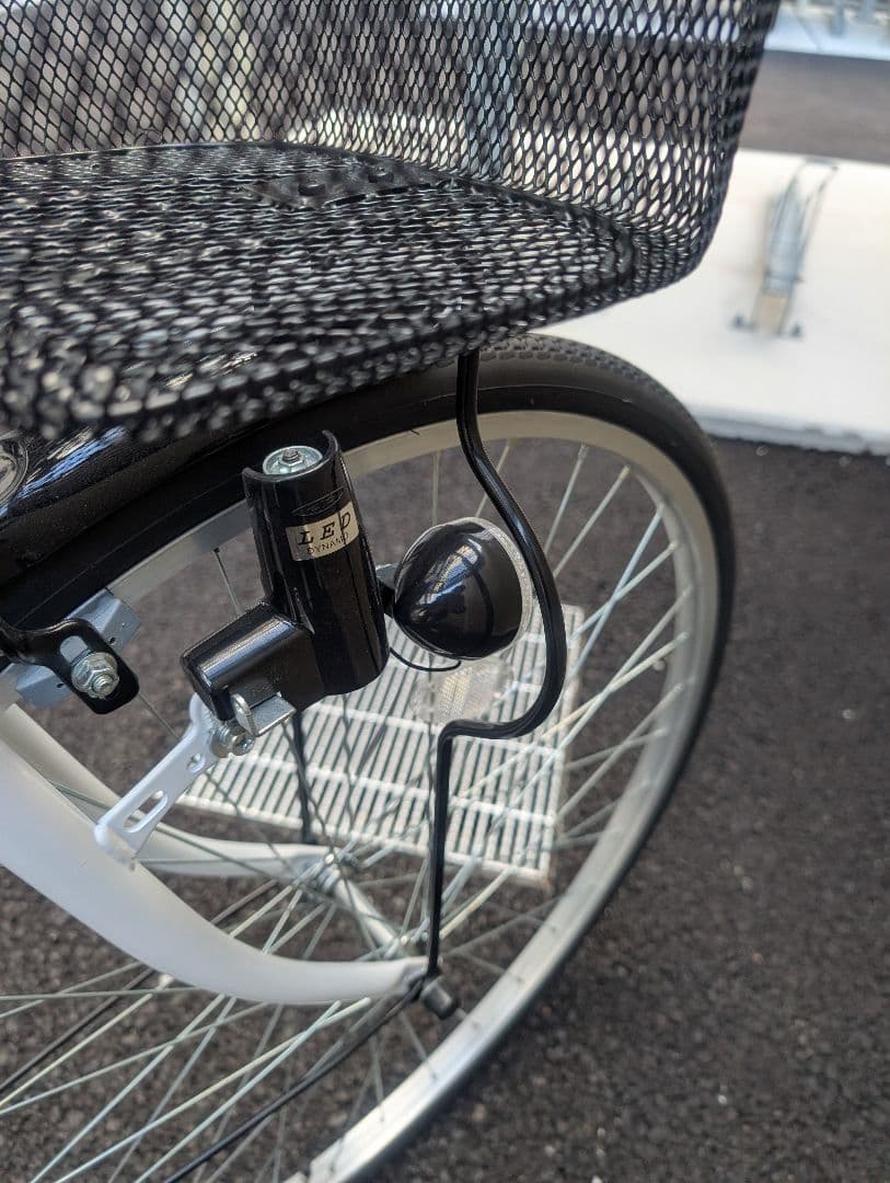 新品未使用品　Fit'z シティサイクル ホワイト　自転車　ダイワサイクル