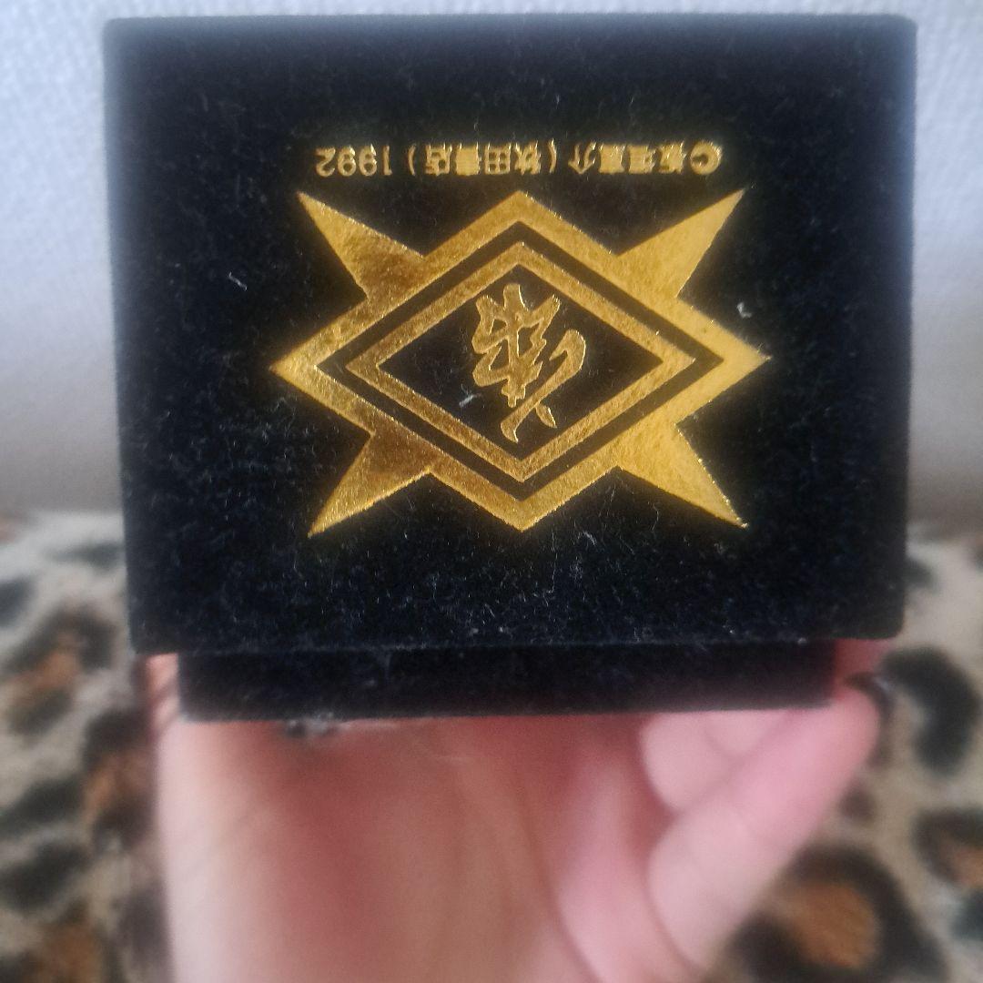 刃牙展 花山薫グッズ 花山組ピンバッジ2個セット ケース付き