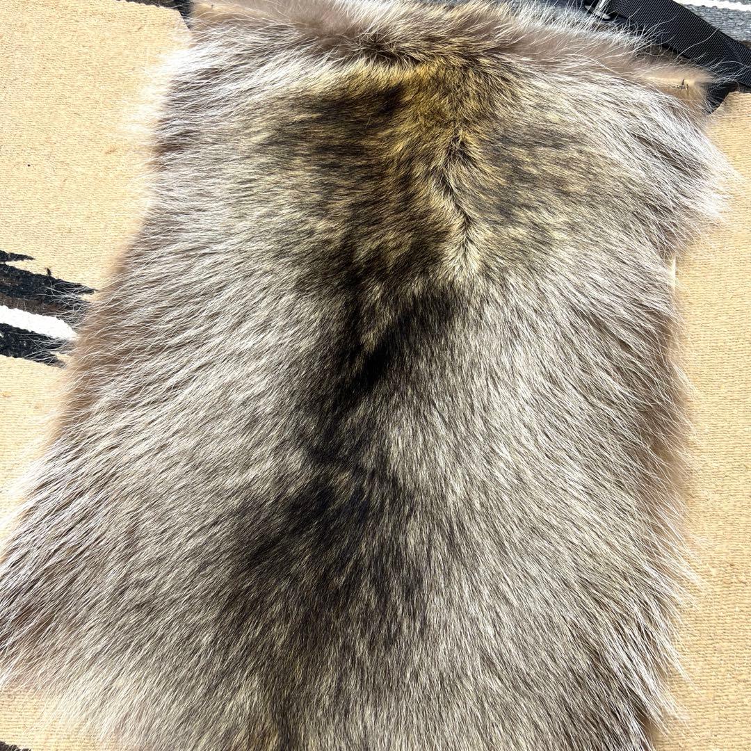 顔付　特大ラクーン　アライグマ　尻あて腰当　登山　キャンプ　スキー山伏　毛皮敷物