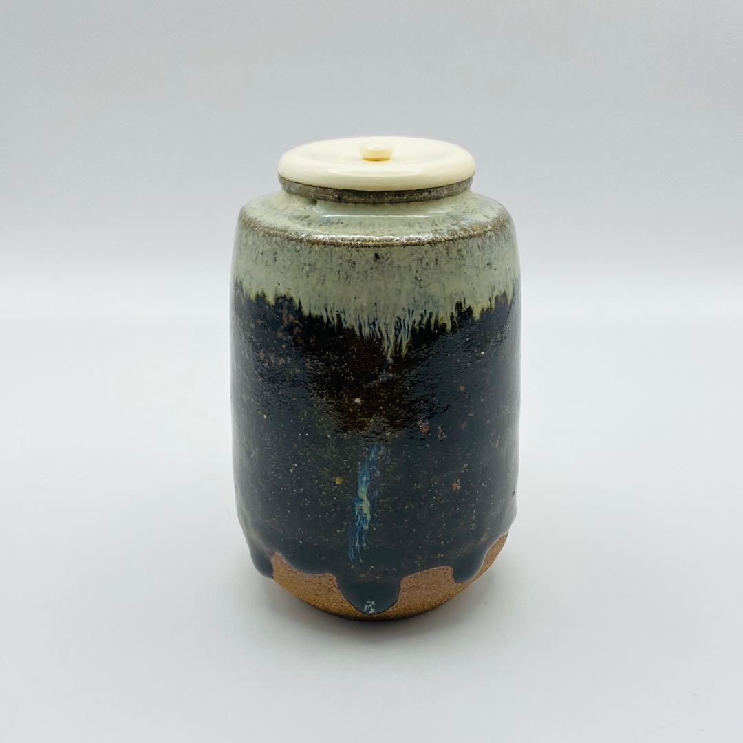 肩衝茶入 唐津焼　峰松義人　共箱入　仕覆:伊藤間道　茶道具　濃茶器　伝統工芸品