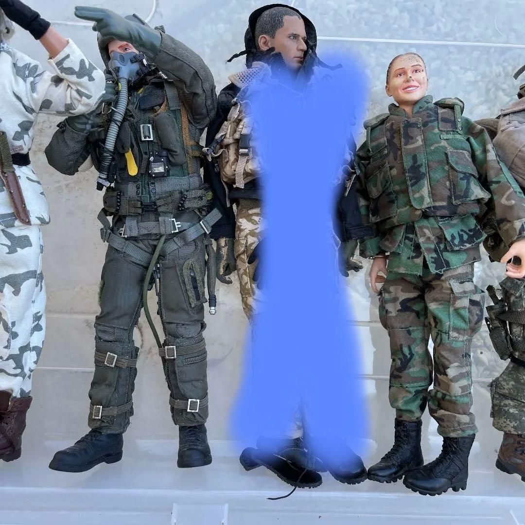 フィギアセット（4体）