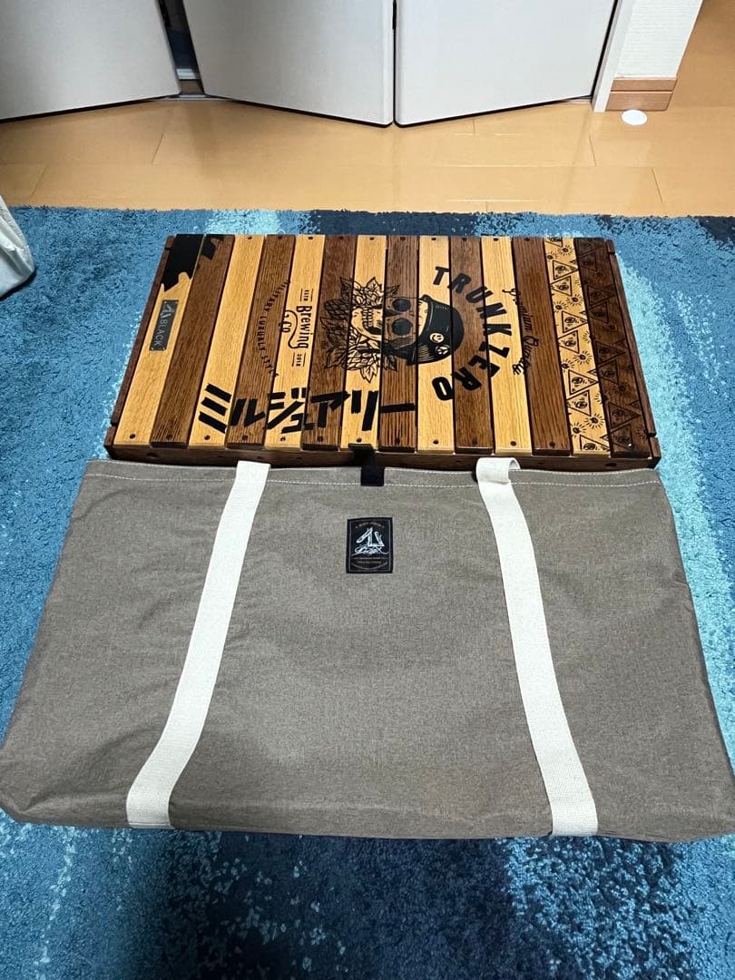 み*お様 ブラックデザイン　ハレテーブル　grindlodge生刷り