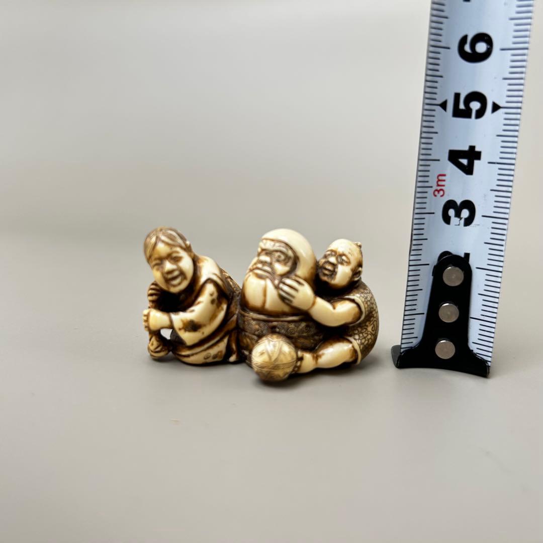 三人のキャラクター 彫刻極上根付天然素材アンティーク骨董飾り物古美術置物細密細工