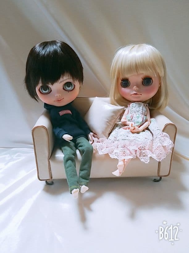 ブライス　リカちゃん　ドルフィー　ドール用　ミニチュアソファー出品参考画像