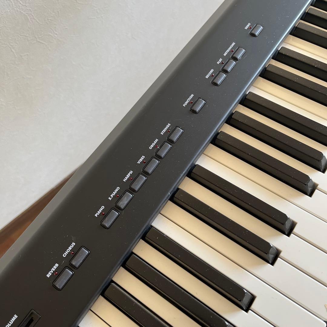 ✦KORG 電子ピアノ SP-100 88鍵 イタリア製 サスティンペダル付✦