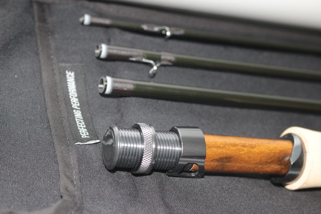 セージ　Sage　R8 Core　8.5ft　5番　竿袋&ケース付き　未使用