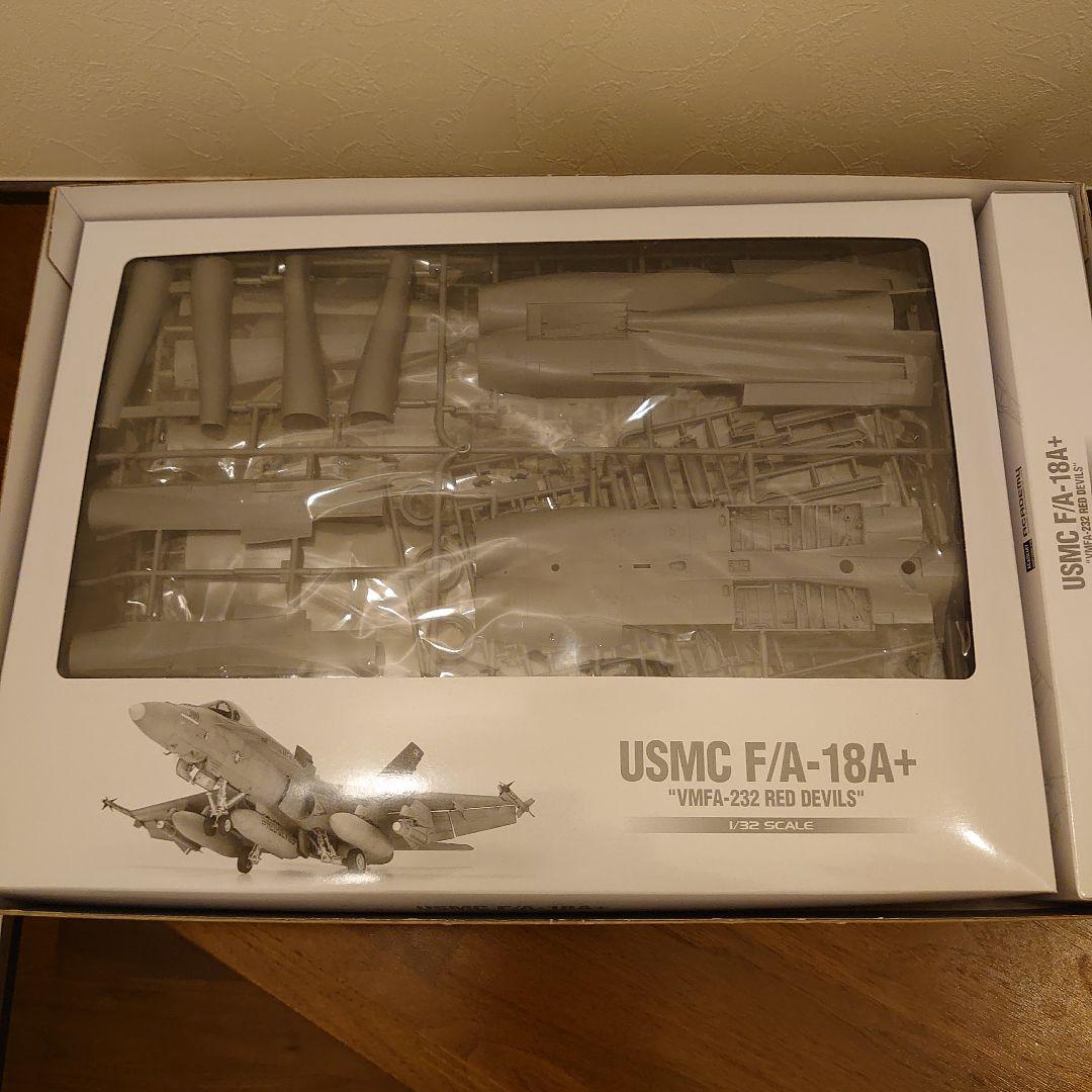 1/32 アカデミー USMC F/A-18A+ RED DEVILS