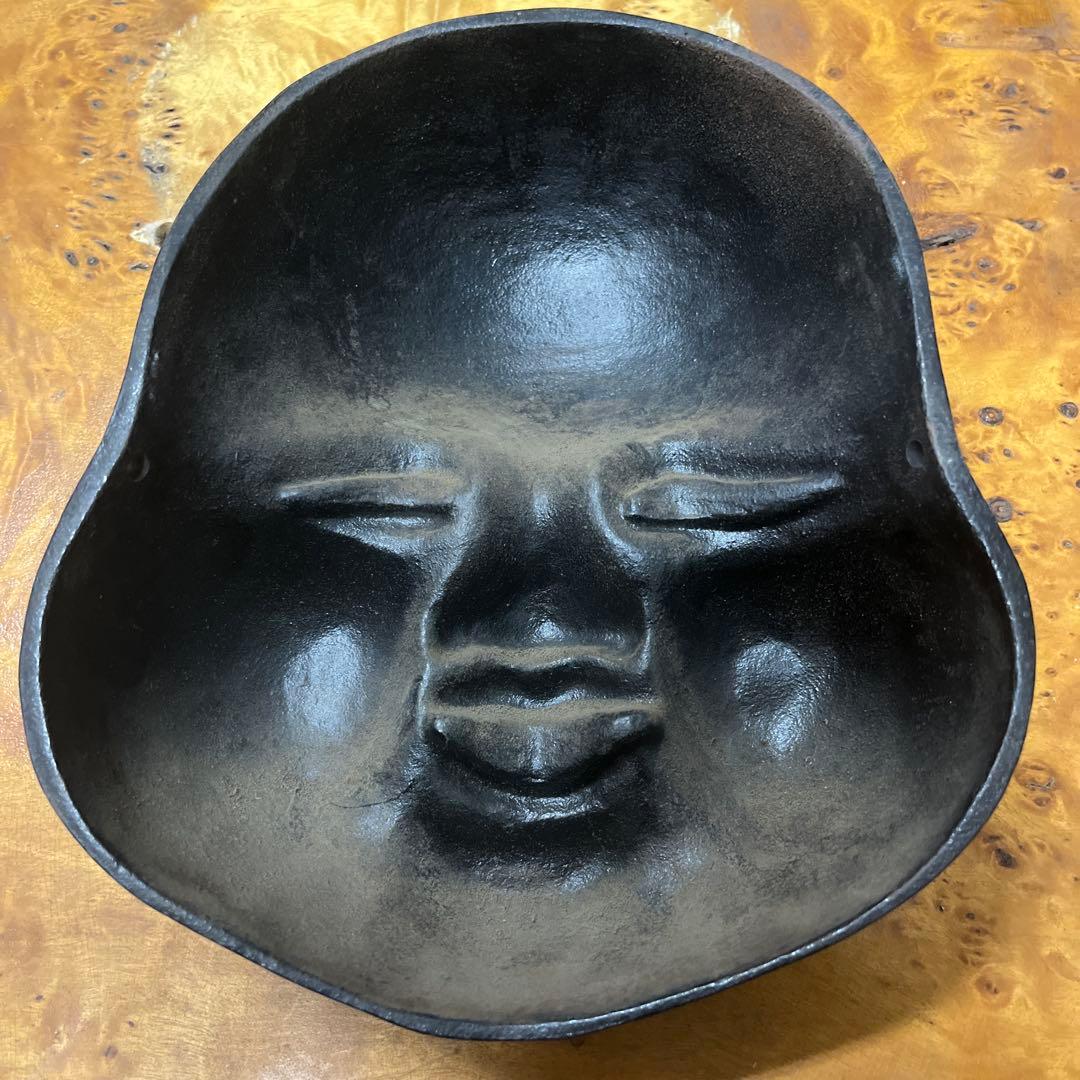 鉄製　お多福　お福様ふっくらした頬　お面　古美術　骨董品　重厚感あります