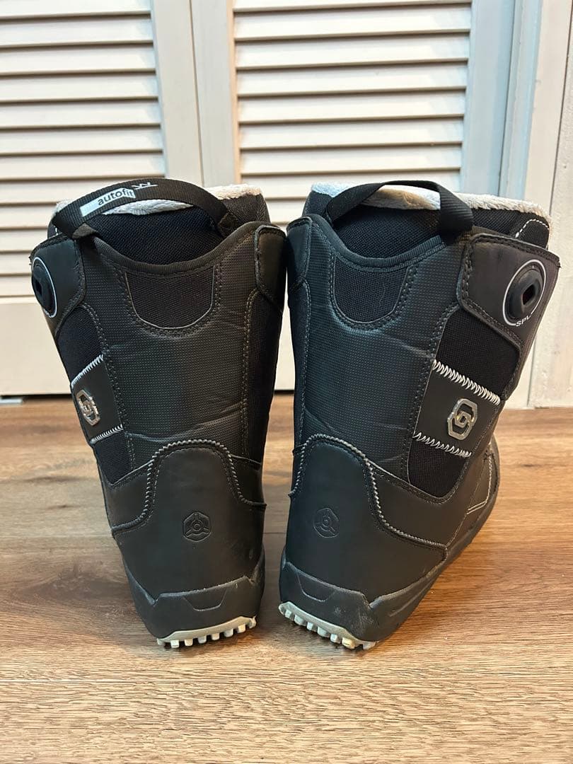 Salomon スノーボードブーツ ブラック