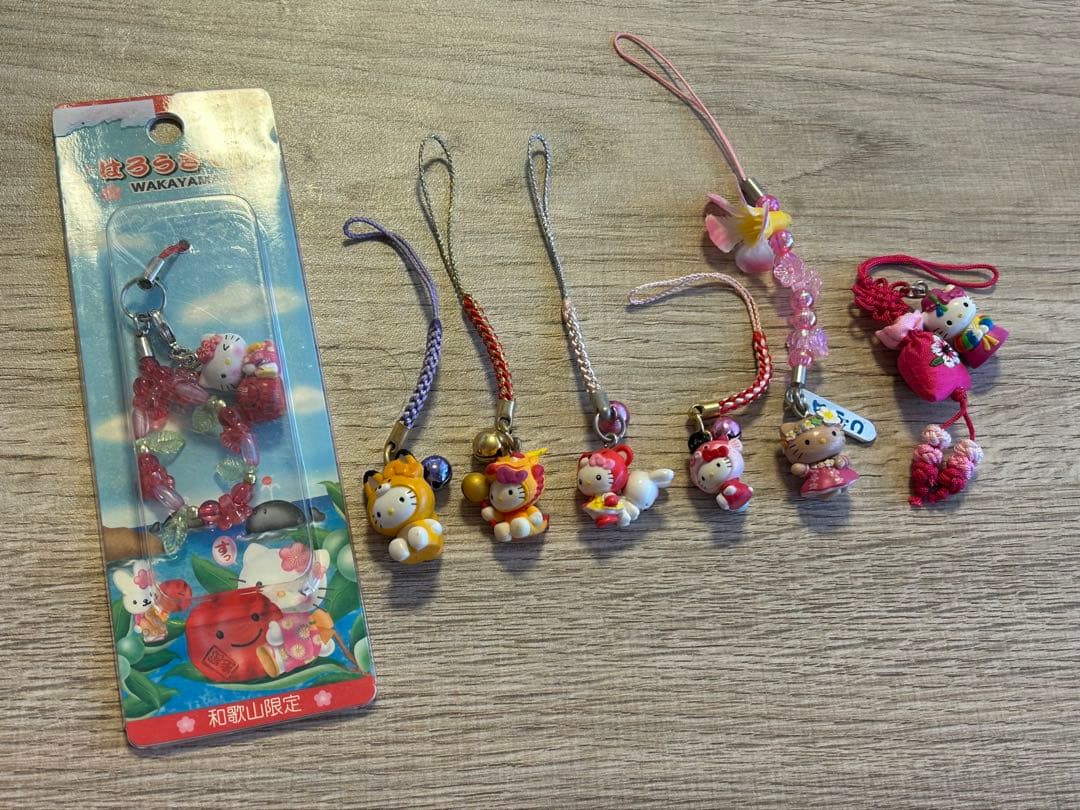 ご当地キティ ストラップ 42個セット