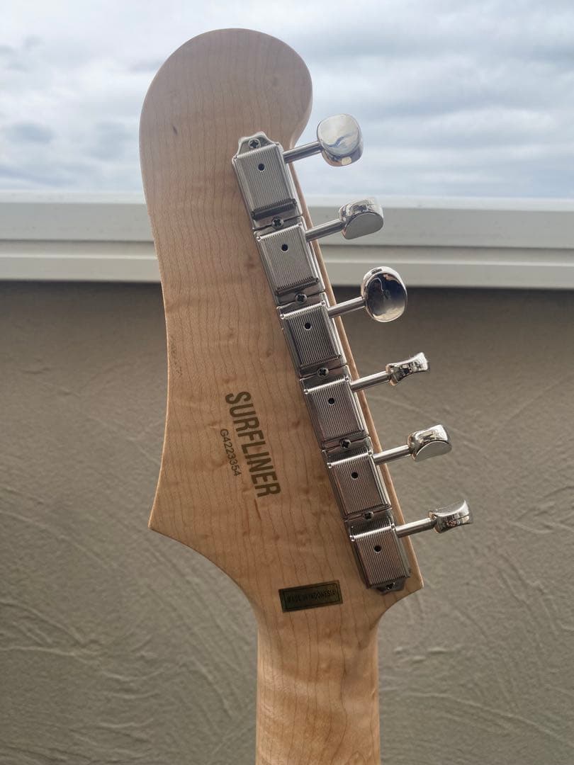 ギター GUILD SURFLINER