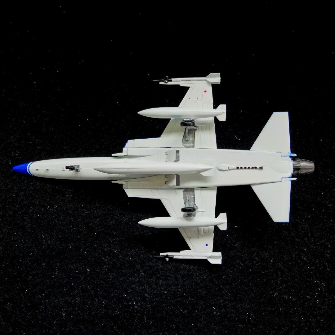 1/72 エリア88 F-20 タイガーシャーク \"風間真” 完成品