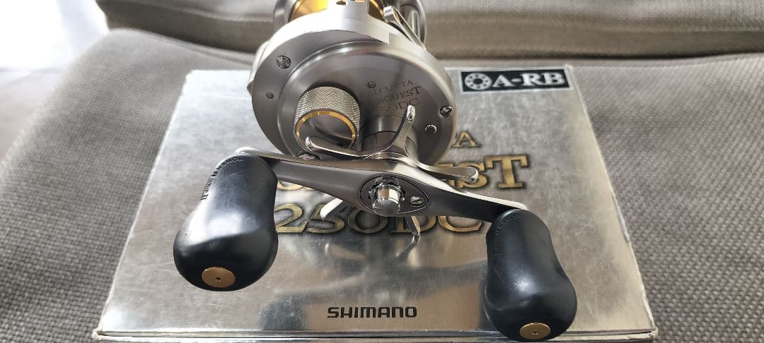 シマノカルカッタコンクエスト 250DC 右巻き