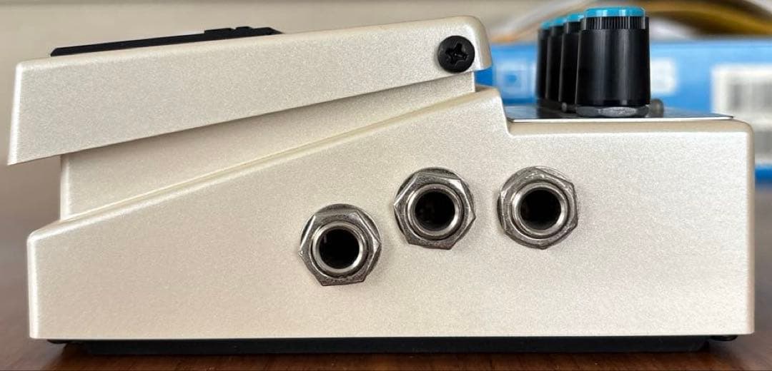 BOSS DD-7 デジタルディレイ　箱・取り扱い説明書付き