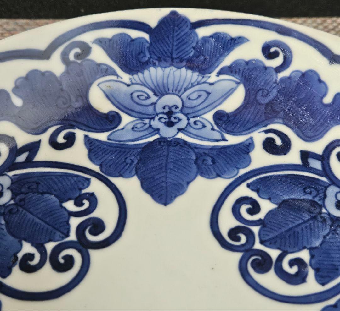 名品❗】 江戸時代後期　後期鍋島　藍鍋島　花に唐草文　径約20.9cm　櫛高台皿