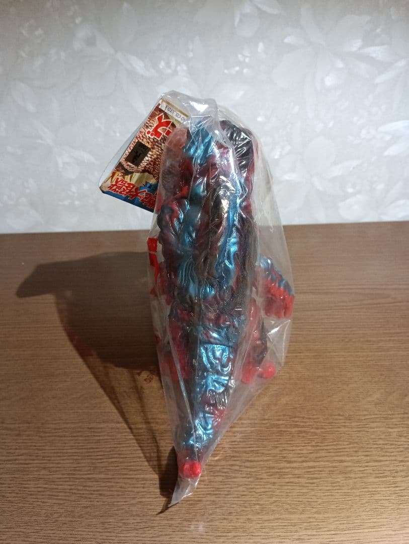 M1号世紀の大怪獣ブルマァクの怪獣シリーズ　へドラ（赤成形/黄　メタ青金黒塗装）