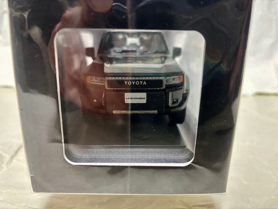 ランドクルーザー250 カラーサンプル ミニカー 3台(角目1台,丸目2台)
