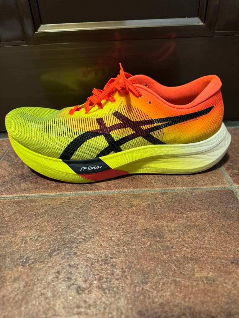 asics メタスピードスカイパリ