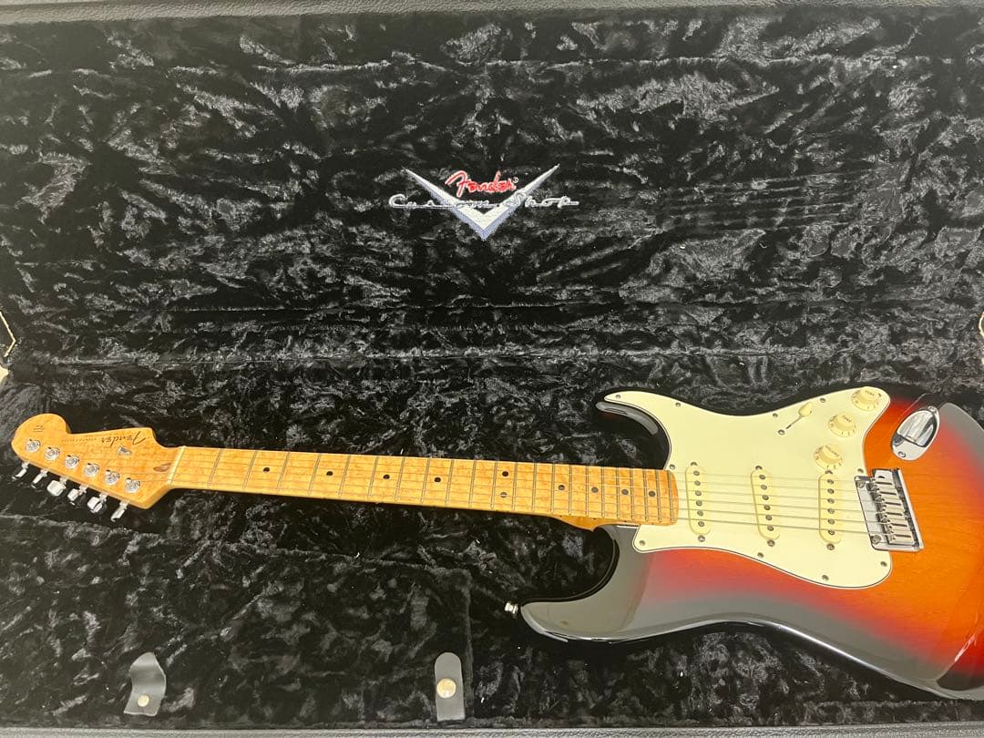 Fender custom shop stratocaster バーズアイ