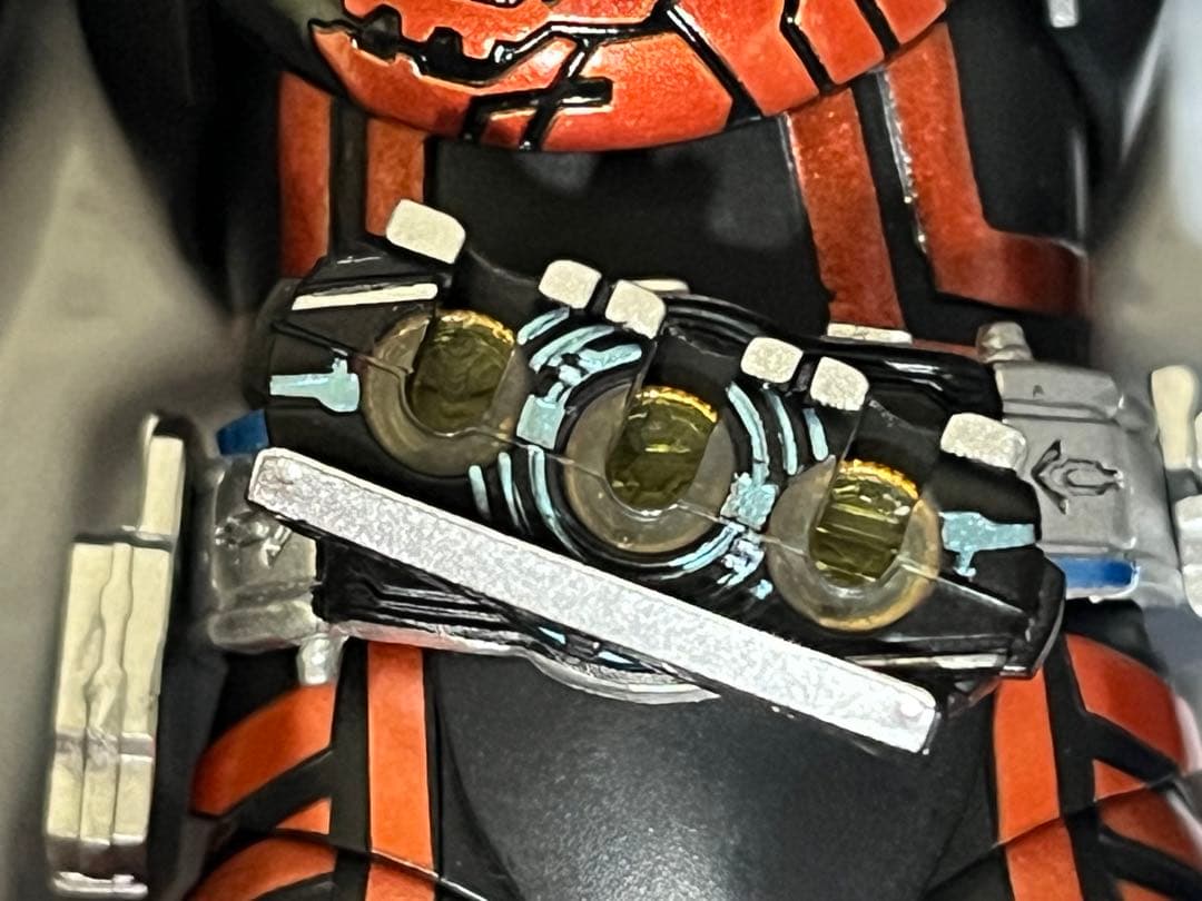 S.H.Figuarts（真骨彫製法）　仮面ライダーオーズ ブラカワニ コンボ