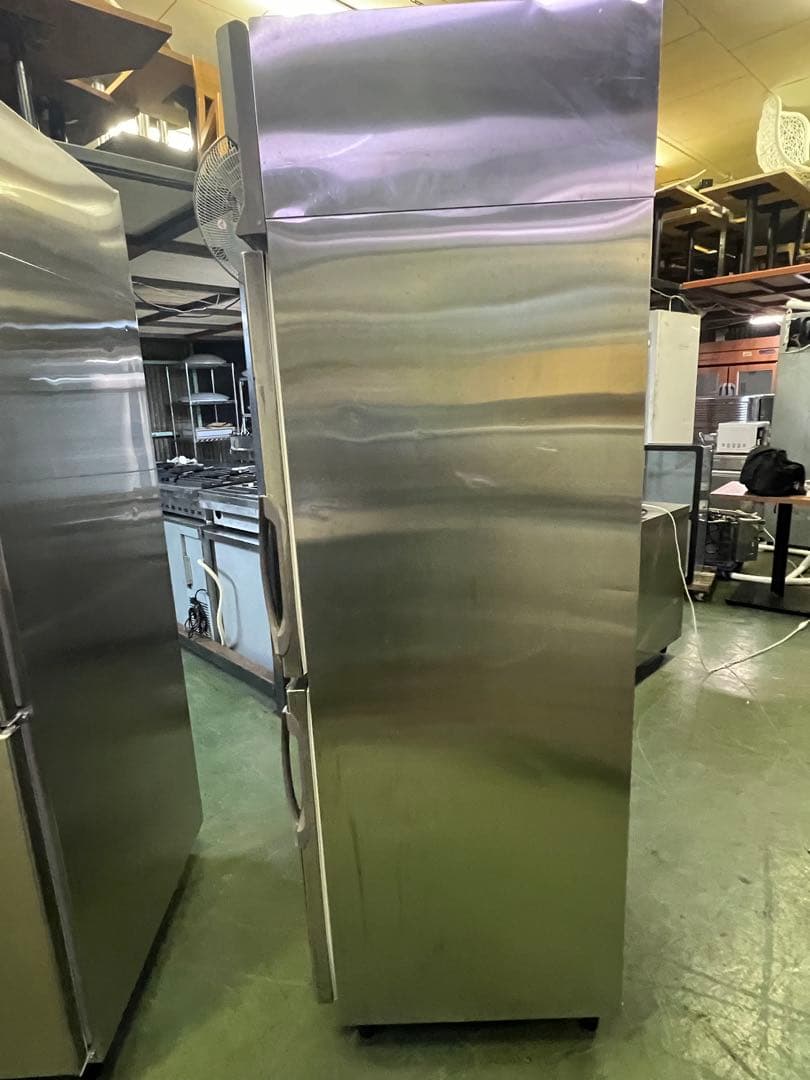 2015年 フクシマ縦型冷凍庫 900x650x1940